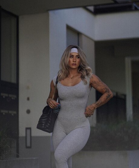 Lenaajoy star du porno belle photo