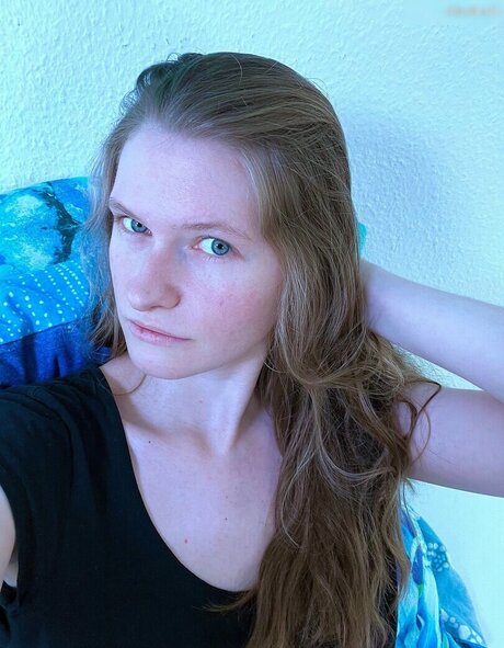 InaSilja modelo de alta calidad archivo