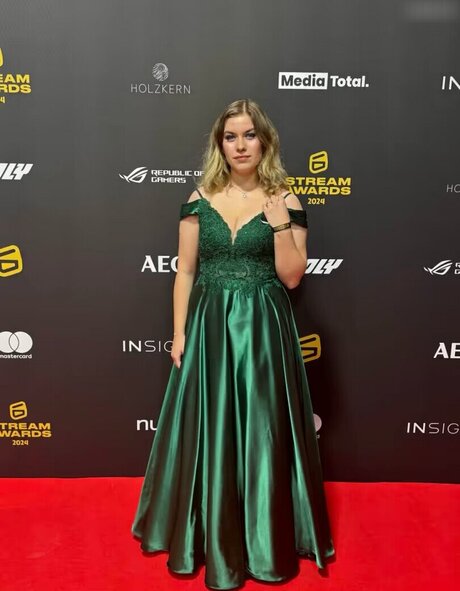 FormulaLena star du porno adulte photos