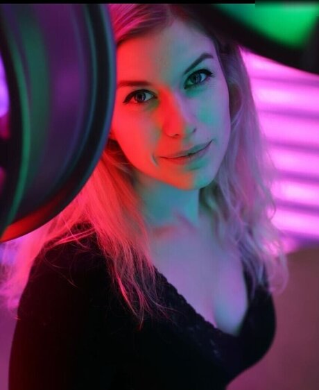 FormulaLena star exclusive photo