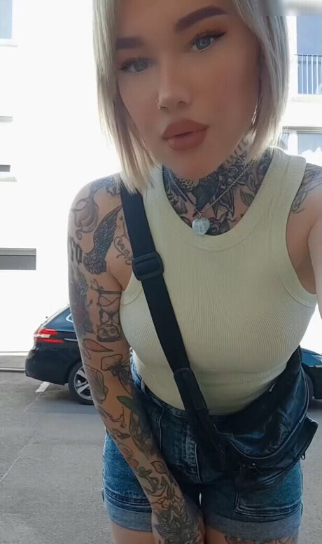 Typischblonnd beautiful pornstar photo