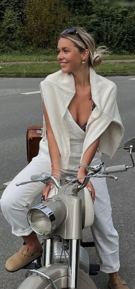 Anna Maria Schimanski star du porno hd image