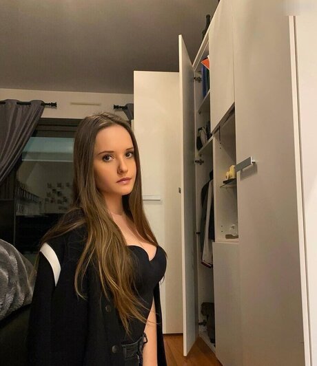 Davina Geiss modelo de alta definición imagen