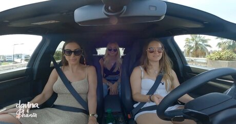 Davina Geiss étoile chaude collection