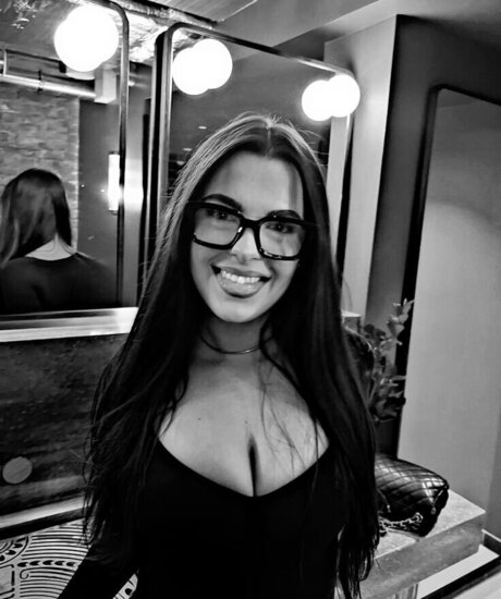 Hedda wmd étoile nue archive