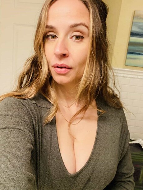 BellaSuede actrice exclusive img