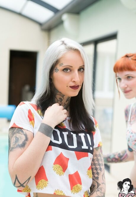 gladycesuicide buena actriz galerías