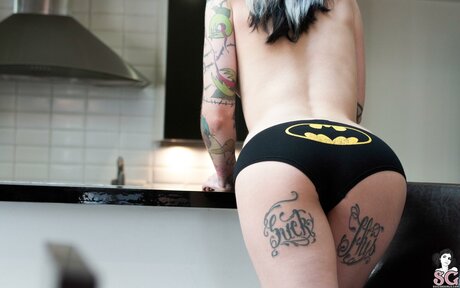 gladycesuicide hermosa actriz foto