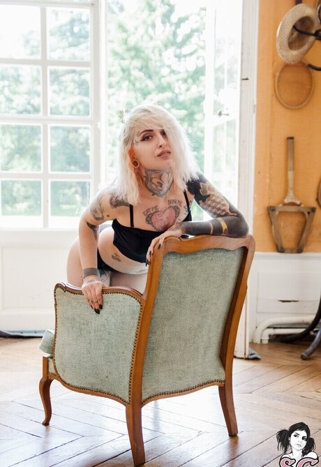 gladycesuicide modèle des photos