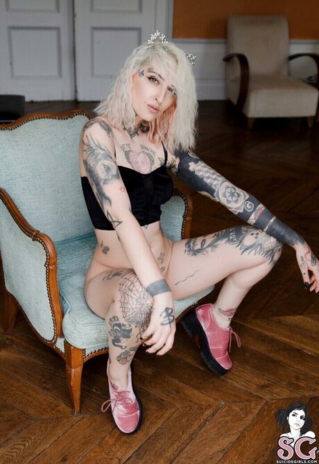 gladycesuicide modèle photos