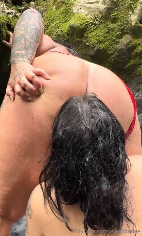 Island Badee top star photos