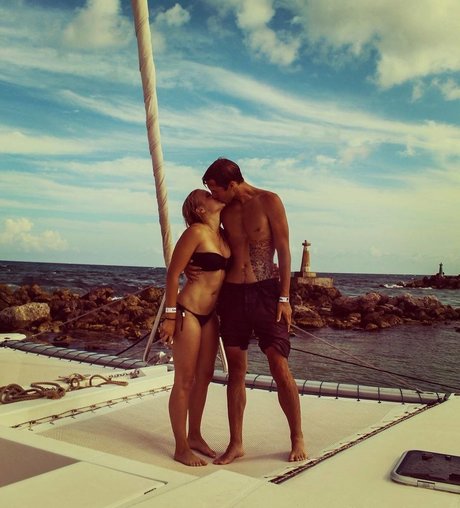 Emily Osment pornstar naked pictures