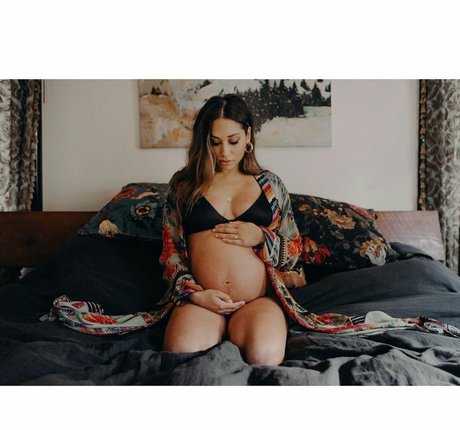 Meaghan Rath modèle érotique photos