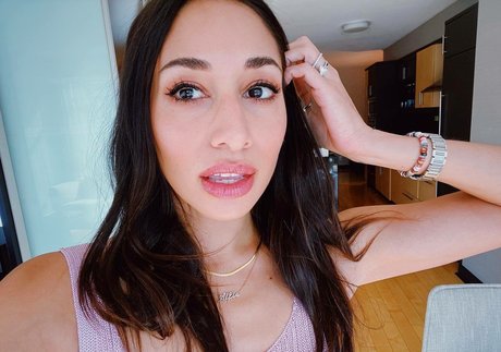 Meaghan Rath estrella exclusiva galería