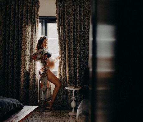 Meaghan Rath bonita estrella porno archivo