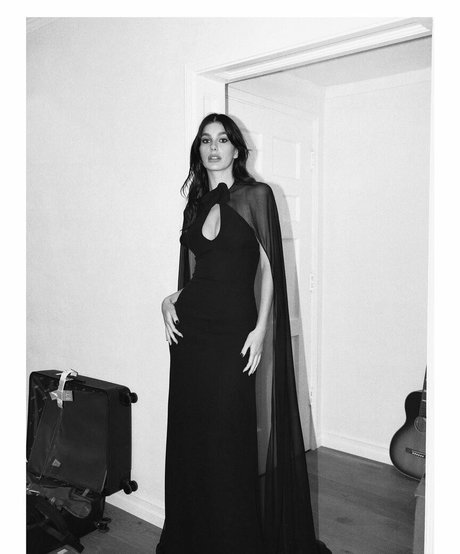 Camila Morrone buena actriz galerías