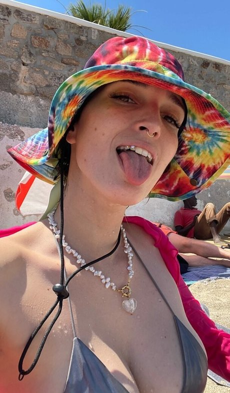 teen fingering onlyfans adult pics