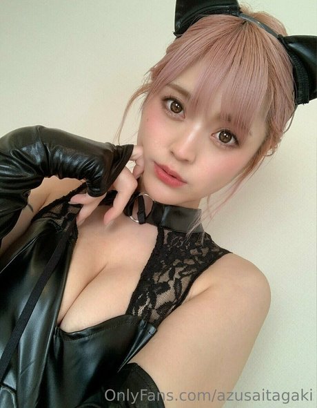 azusaitagaki buen modelo galerías