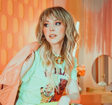 Lindsey Stirling modelo hermosa foto