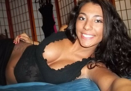 Ava Glam Model top model pic