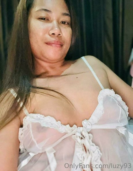 luzy93 modelo de alta definición fotos