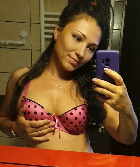 FoxyKara desnudos de estrellas fotos