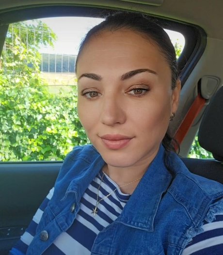 FoxyKara estrella porno atractiva imagen