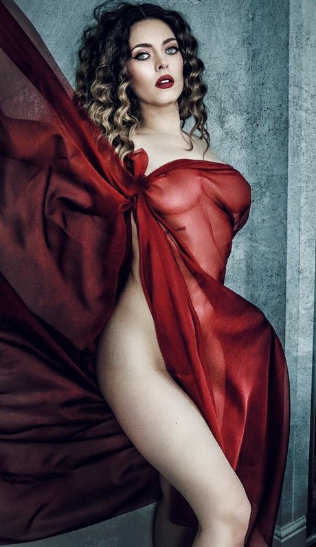 Kirsten Ria modèle joli photo