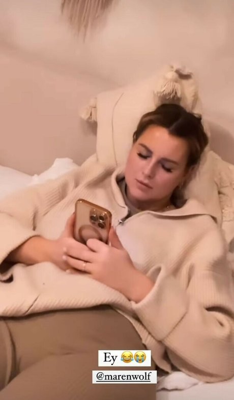 Maren Wolf modelo caliente fotos