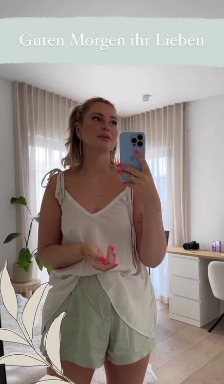 Maren Wolf estrella porno exclusiva galería