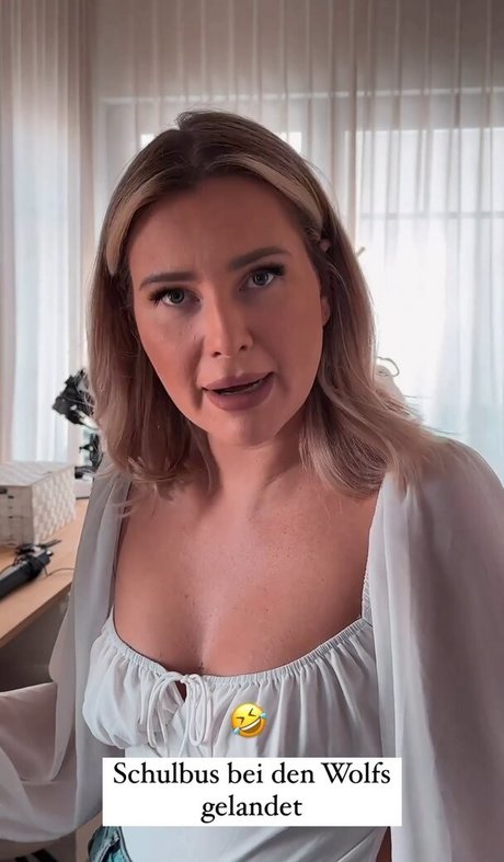 Maren Wolf modelo hermosa galería