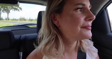 Maren Wolf art étoile des photos