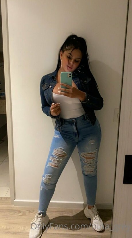 nina grey estrella del sexo foto