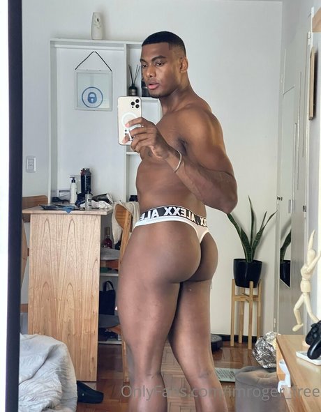 imroger free estrella porno bonita foto