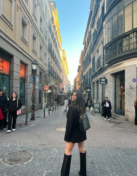 goodwithmytongue estrella agradable galerías