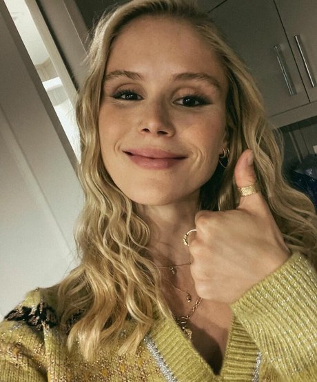 Erin Moriarty modelo porno recopilación