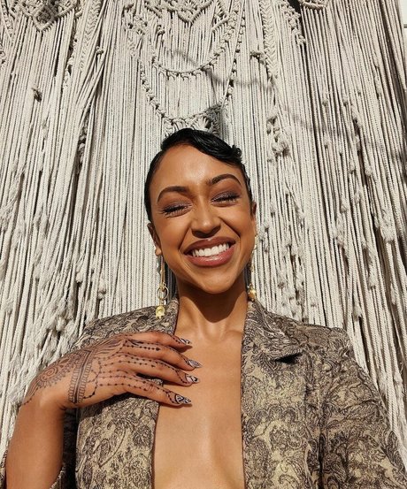 Liza Koshy mejor modelo galerías