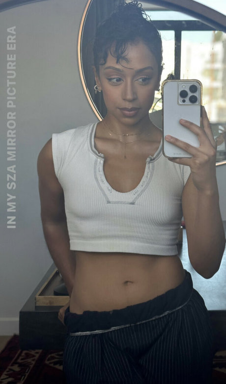 Liza Koshy mejor estrella foto