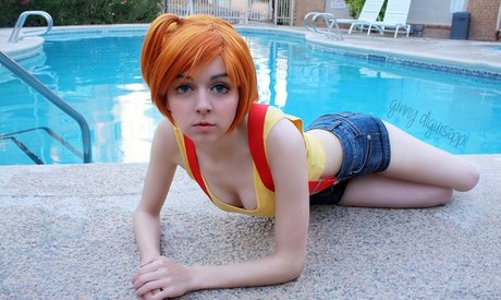 Ginny Di actriz de alta definición foto