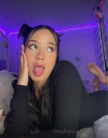 Sia ASMR model pretty galleries