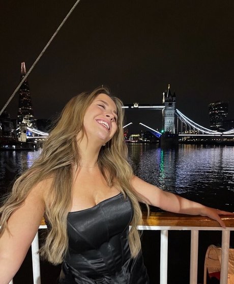 BambinoBecky hermosa actriz imágenes