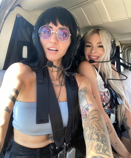 Lights Poxleitner star érotique galeries