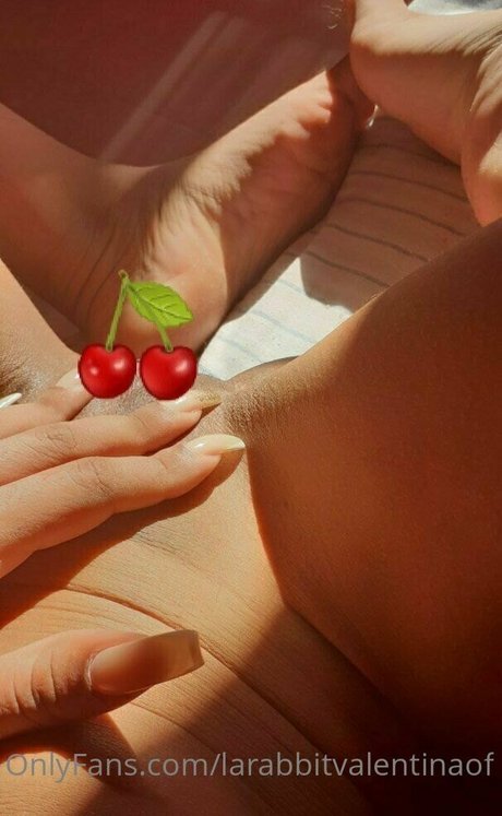 larabbitvalentinaof modèle magnifique img