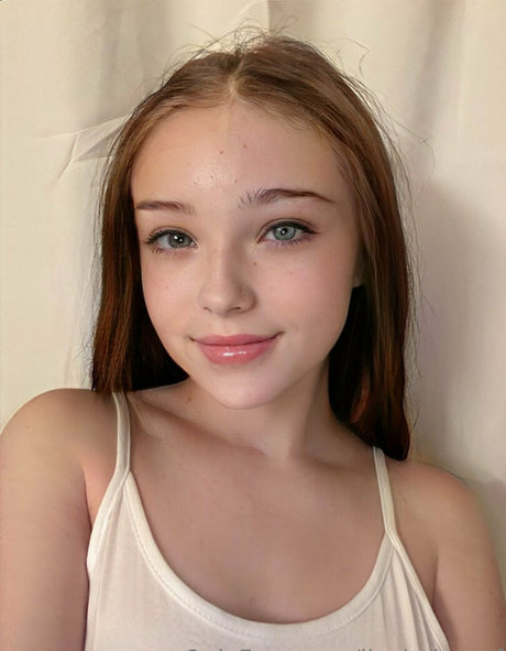 livyjade ucf modèle pornographique des photos