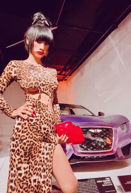 Bai Ling pornstar sexy pics