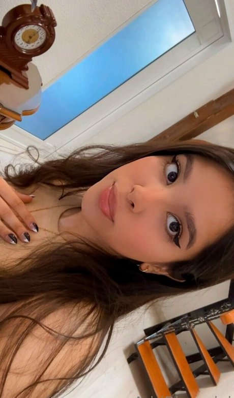 ariristorm modèle porno des photos