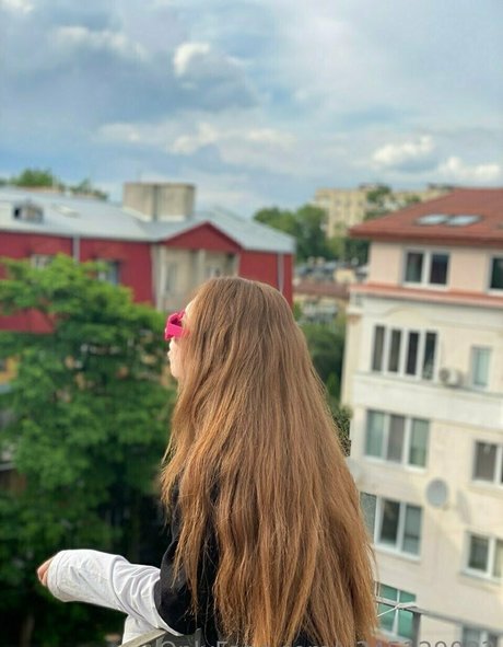 aerin emerald actrice chaude photos