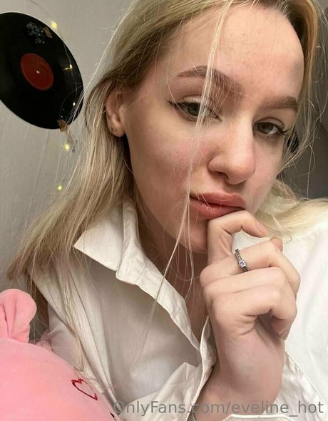 eveline hot estrella porno adulto fotos