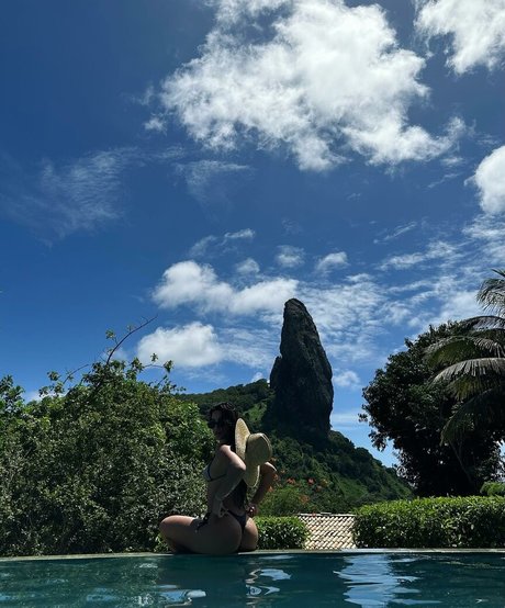 Gabriela Versiani nus star du porno galerie