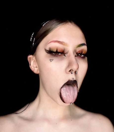 Radianttoilet star du porno belle img